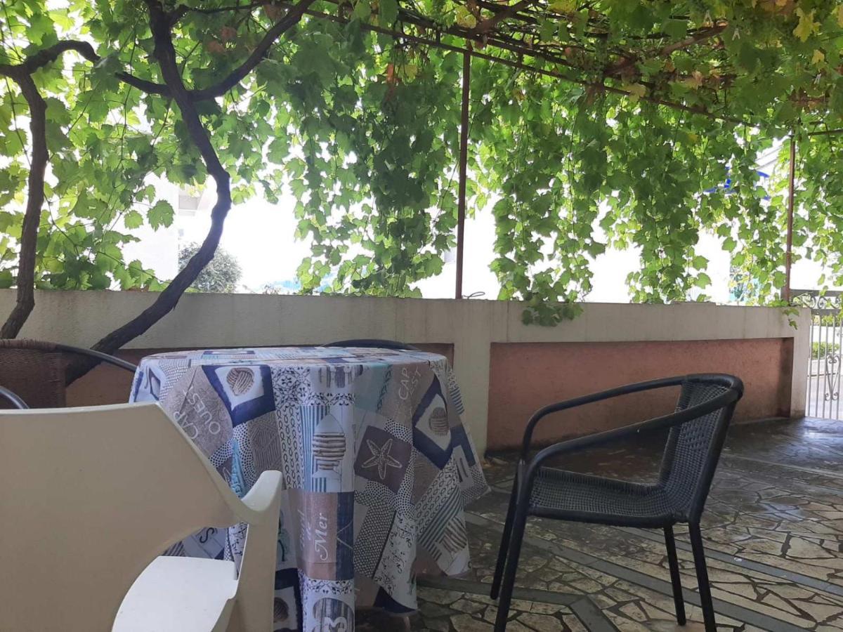 בודווה Apartment Danijela מראה חיצוני תמונה