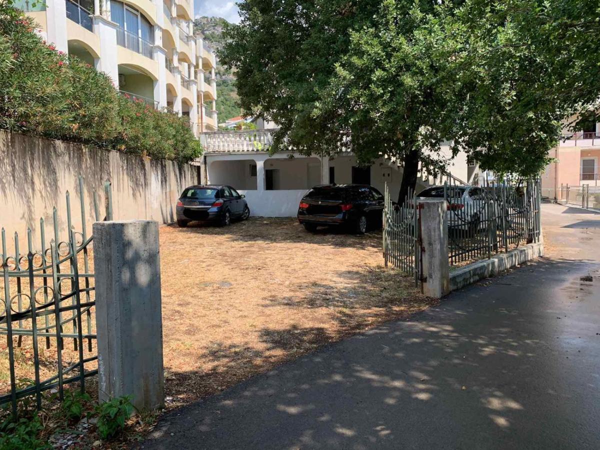 בודווה Apartment Danijela מראה חיצוני תמונה