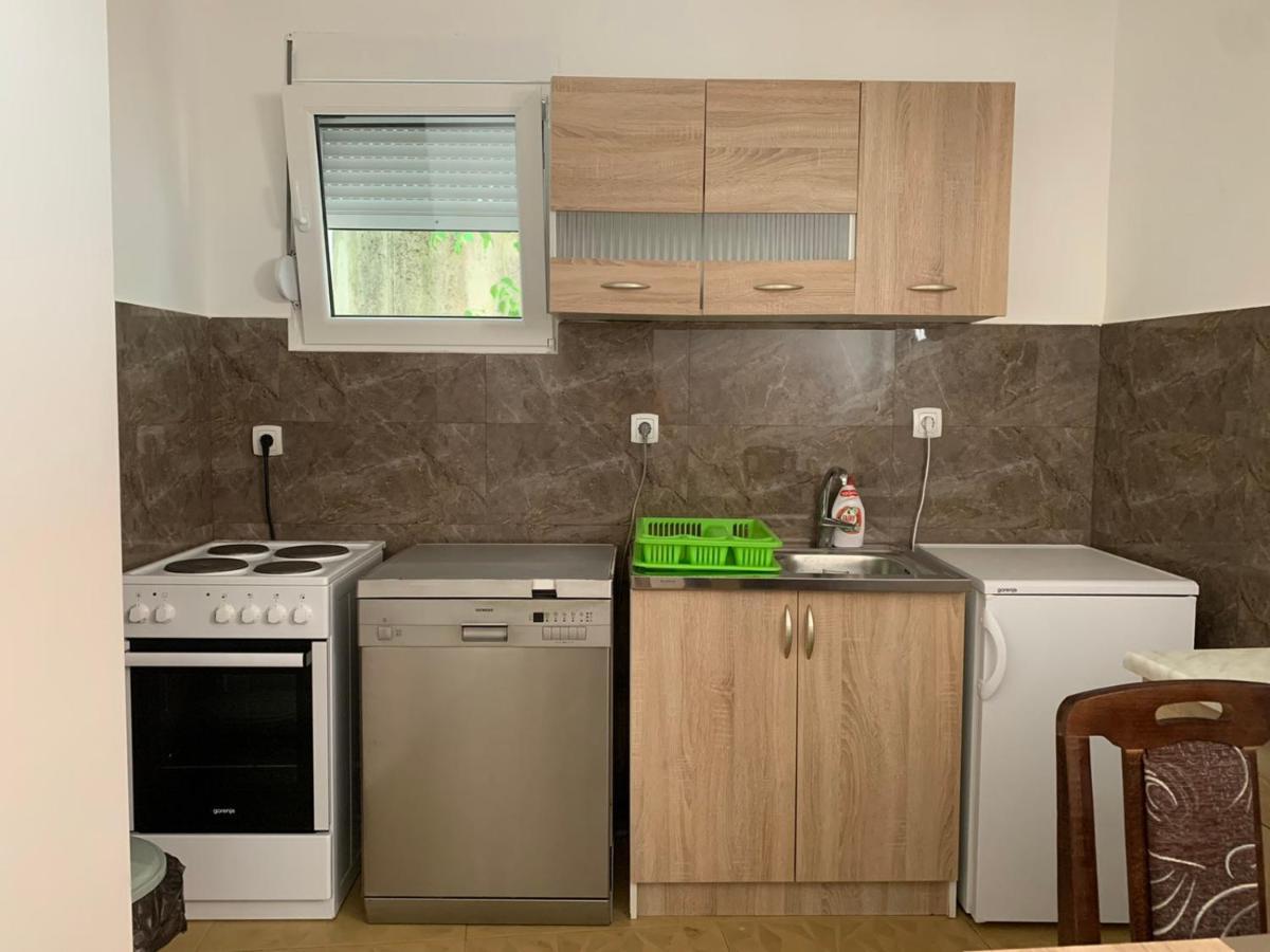 בודווה Apartment Danijela מראה חיצוני תמונה